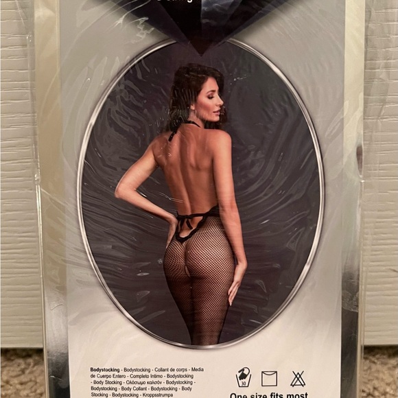 Dream girl fishnet bodysuit - Picture 2 of 2